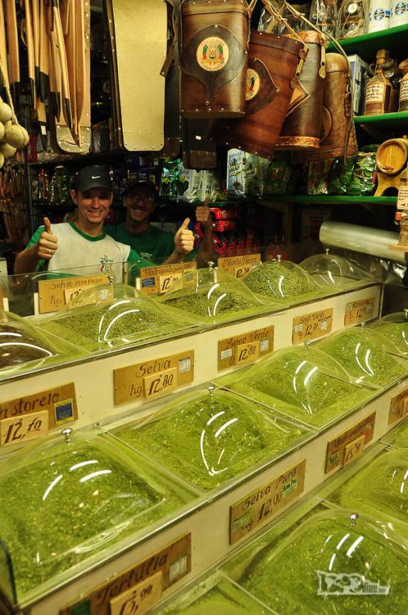 Muitos tipos de Erva Mate no Mercado Municipal de Porto Alegre, no Rio Grande do Sul